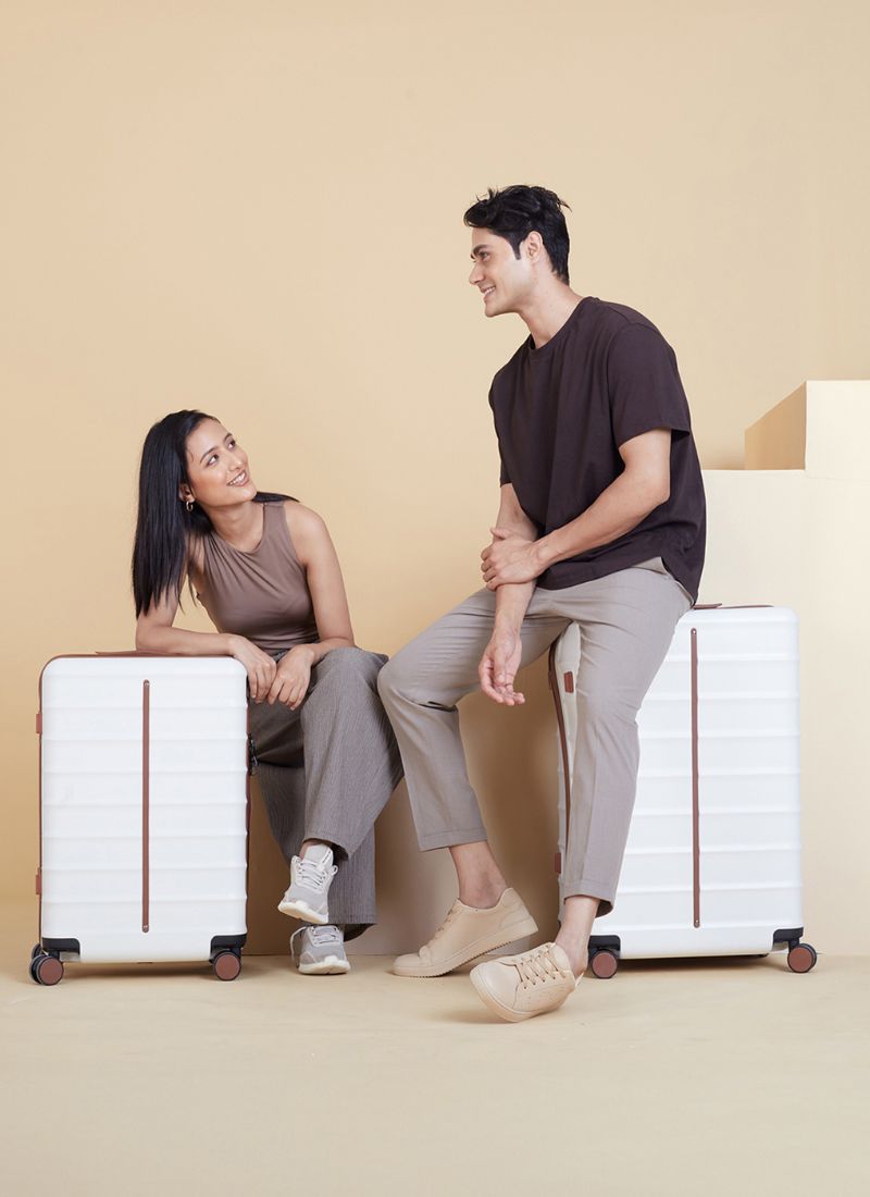 Odyssey Combo | Sand | Medium+Large Hard Luggage