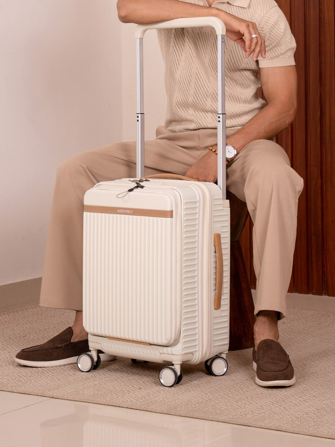 RoverPro | Moon-White | Cabin Hard Luggage