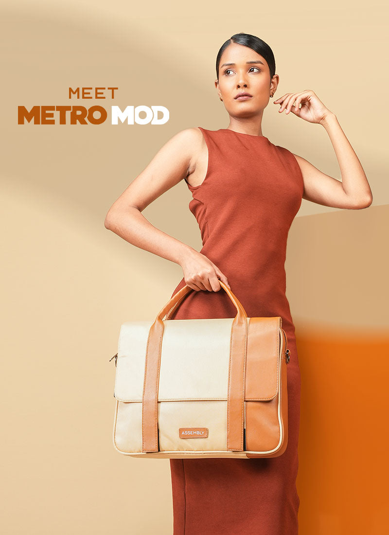 Urbix | Beige | Premium Laptop Messenger Bag