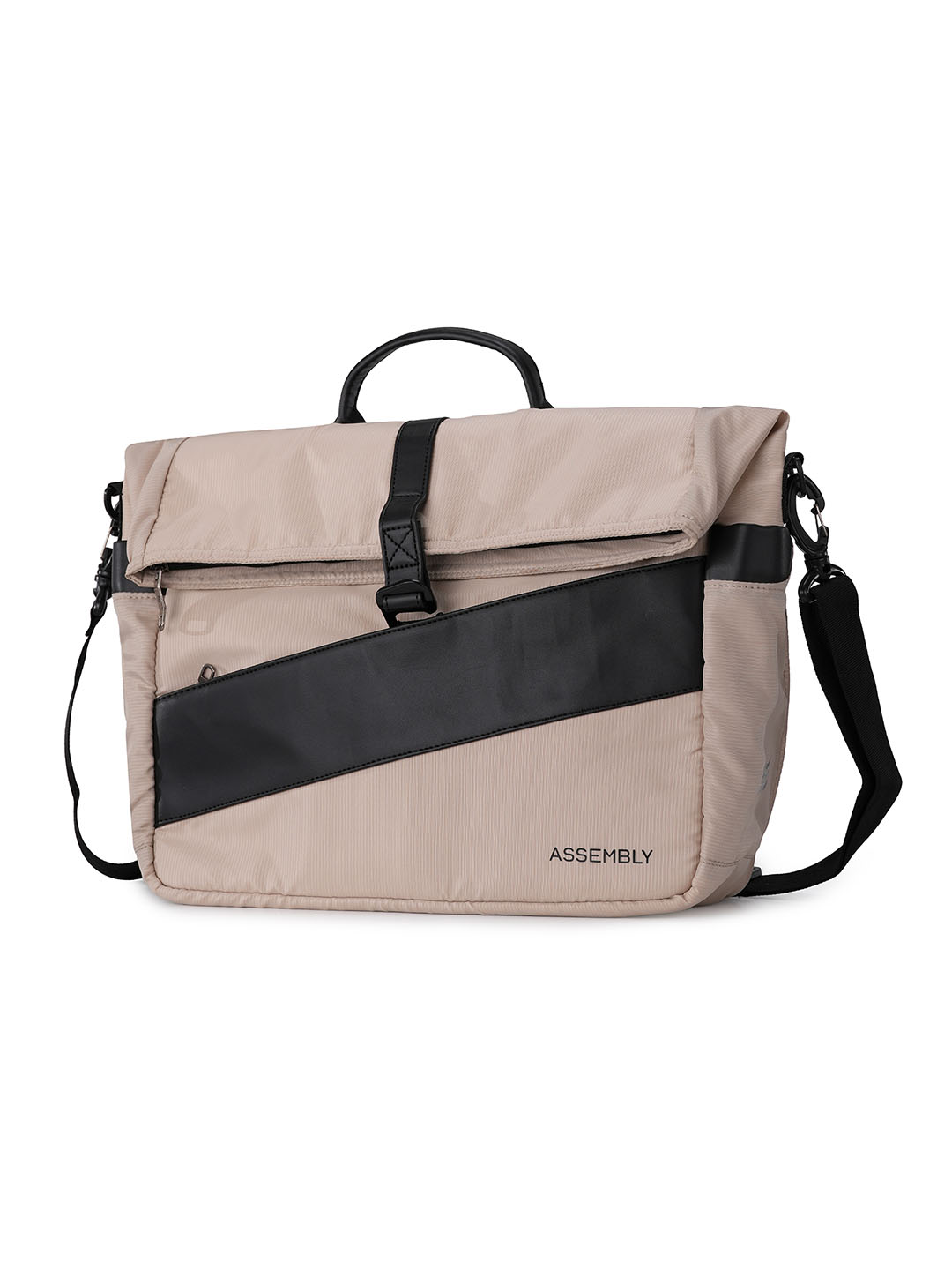 Oblique Messenger Bag | Beige | Everyday 15.6" Laptop Bag