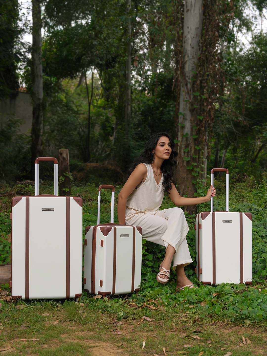 Vintage Combo | Moon-White | Set of 3 Hard Luggage