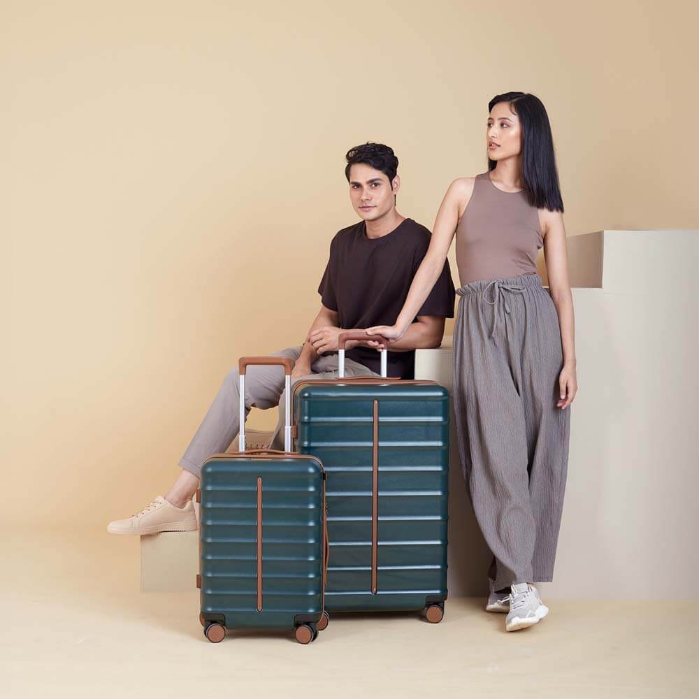 Odyssey Combo | Forest | Cabin+Large Hard Luggage