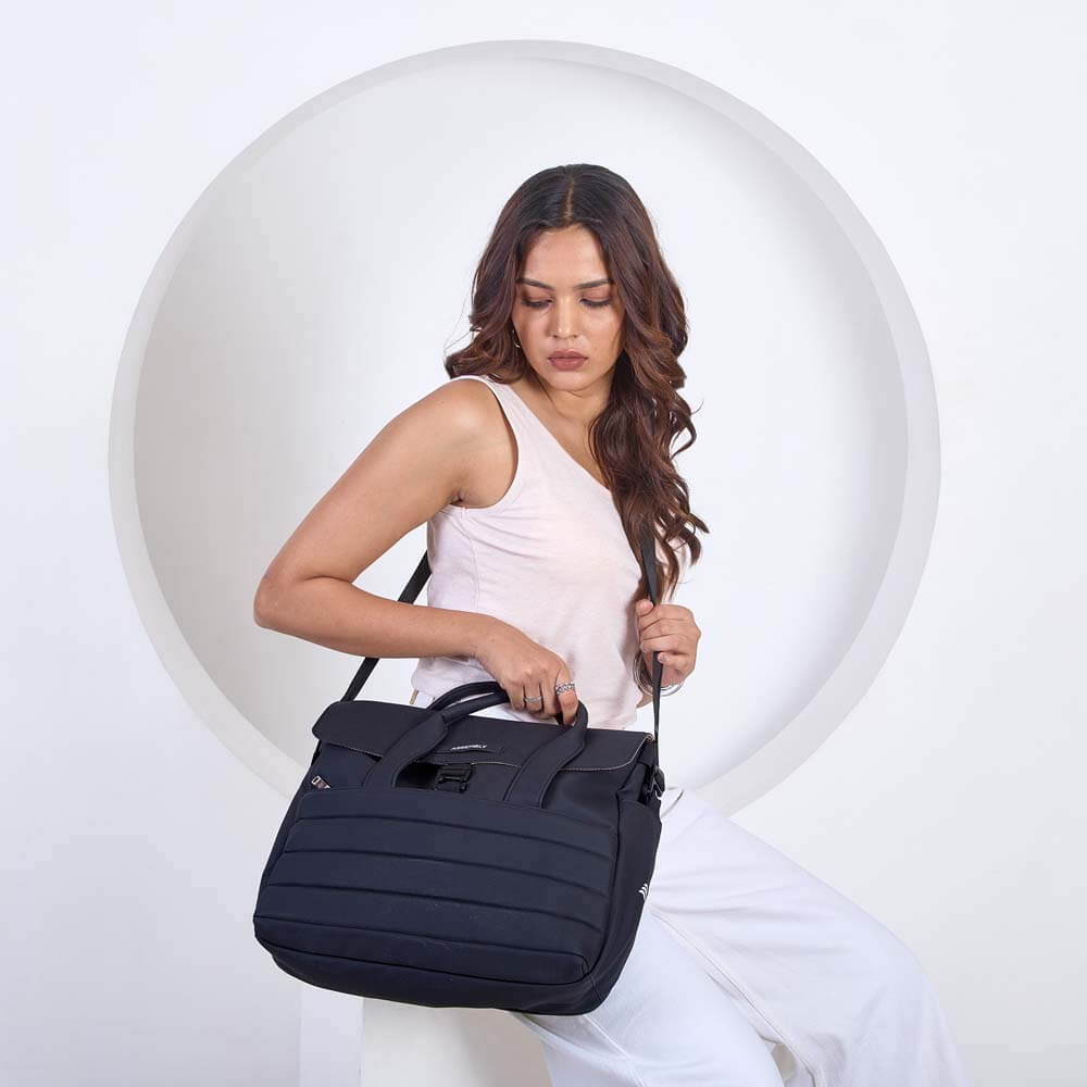 Stark Messenger | Black | Everyday Office Laptop Bag