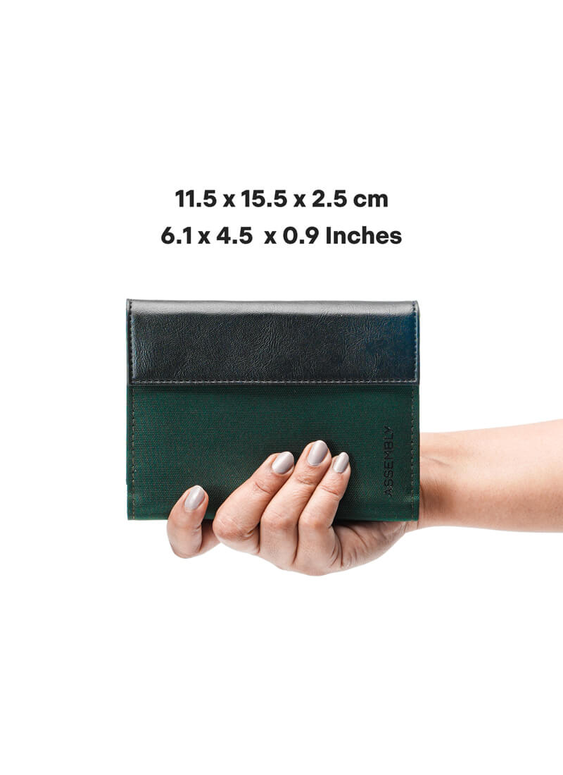 Port | Passport holder |  Green