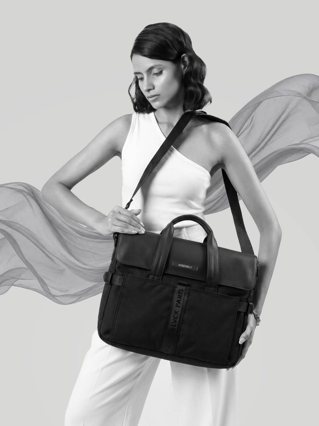 The Blvck Breeze Laptop Messenger