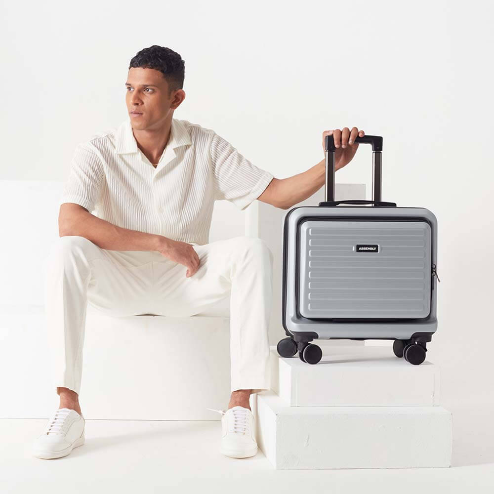 StarkPro Overnighter | Silver | Overnighter Hard Luggage